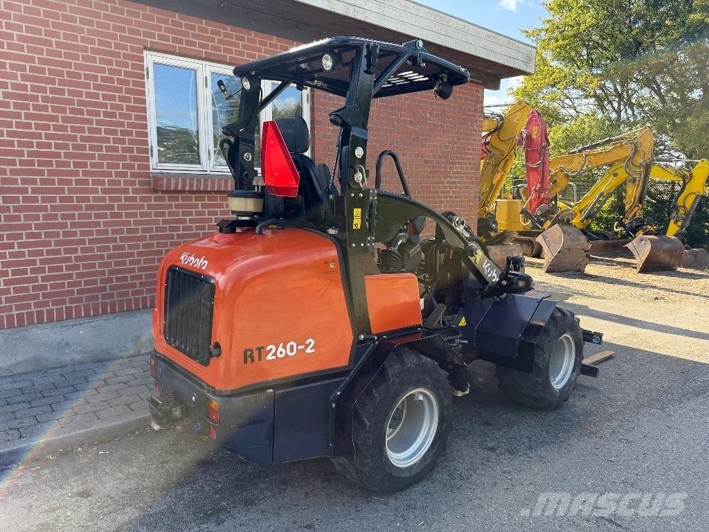 Kubota RT 260-2 小型装载机