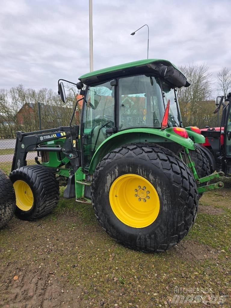 John Deere 5620 拖拉机/农用车