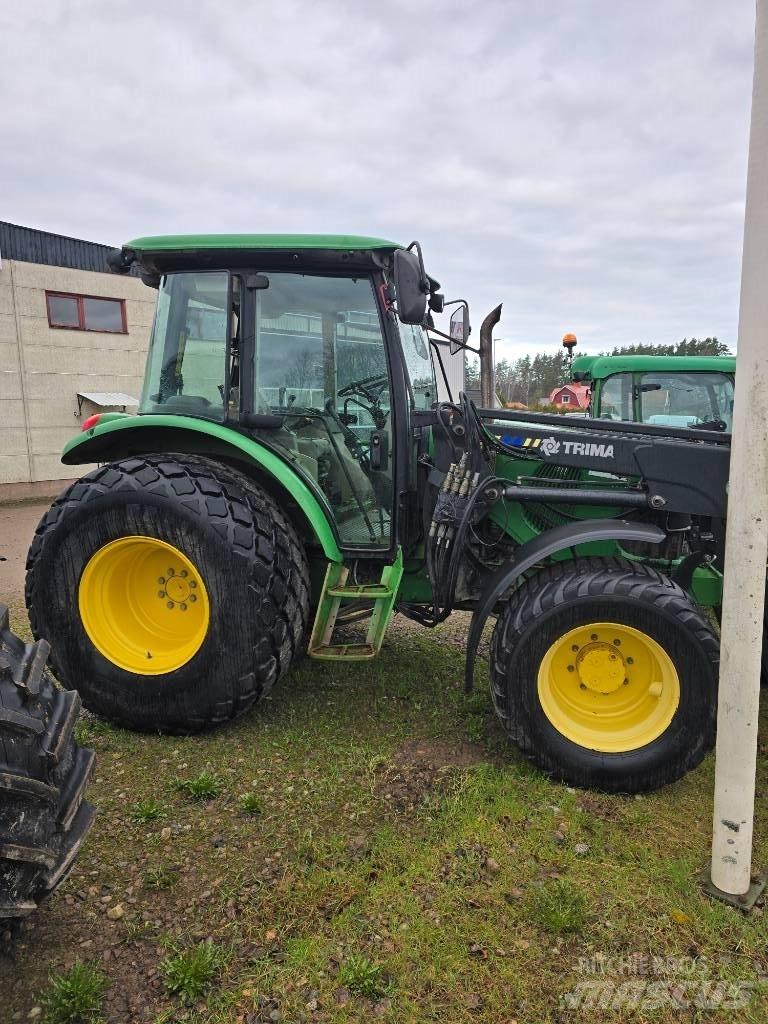 John Deere 5620 拖拉机/农用车