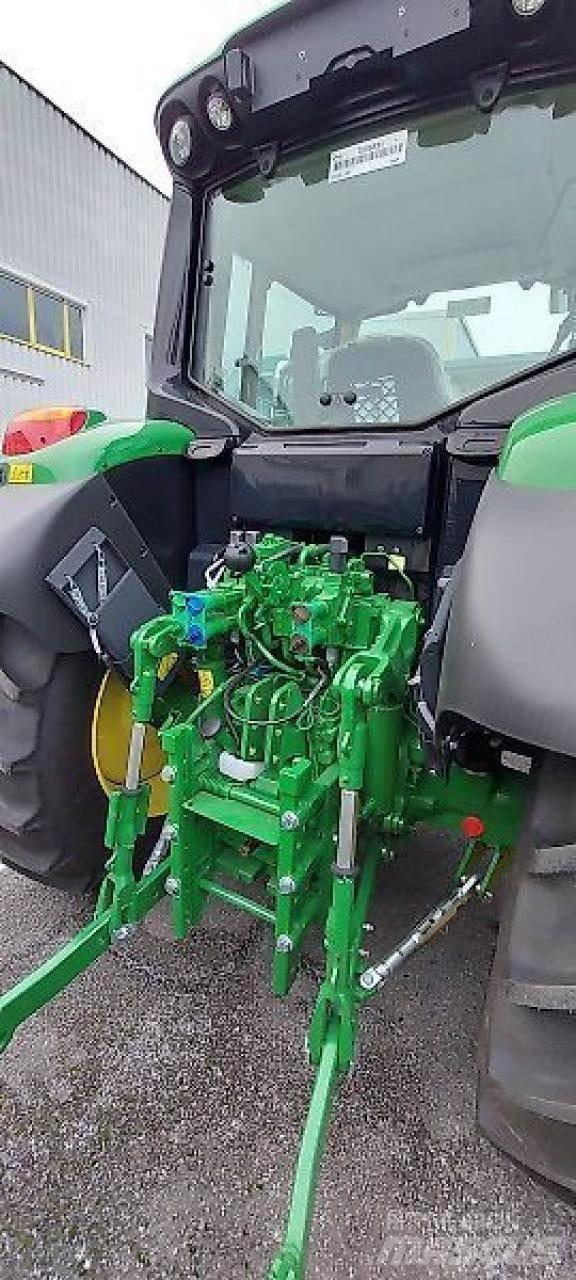 John Deere 6090m 拖拉机/农用车