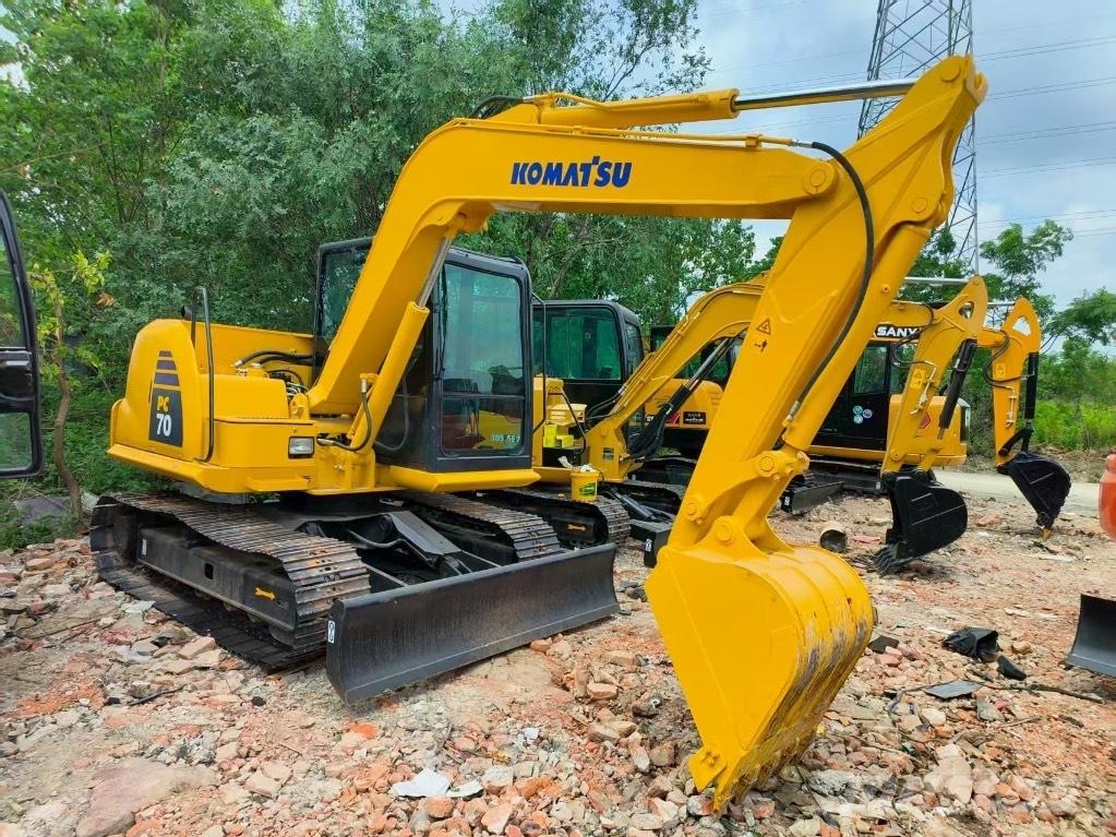 Komatsu PC 70-8 小型挖掘机