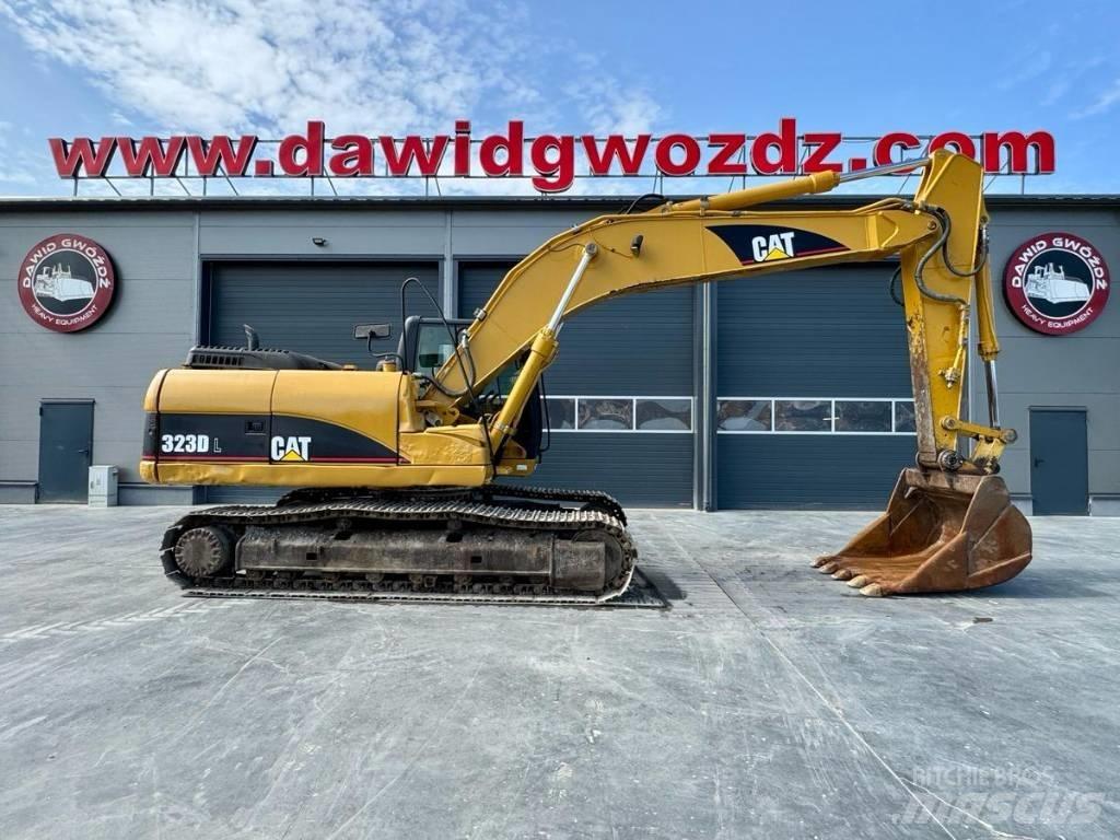 CAT 323 D L 履带挖掘机