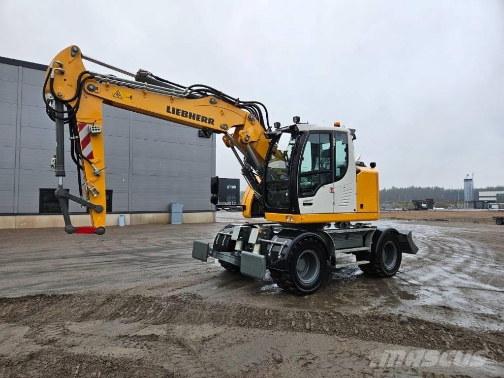 Liebherr 913 Compact 轮式挖掘机