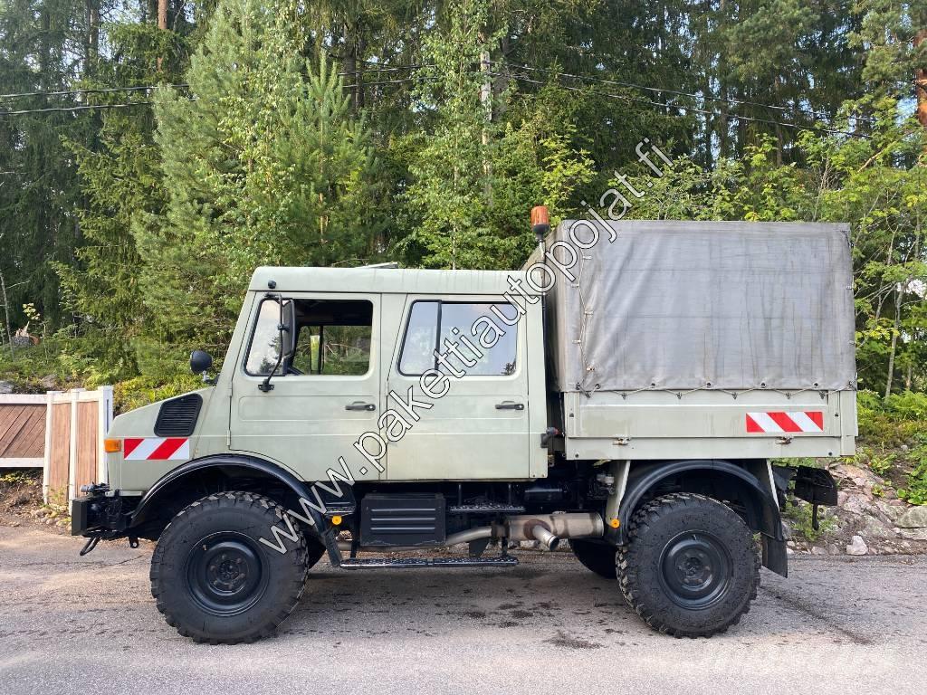 Unimog U 1250L DoKa 篷布货车