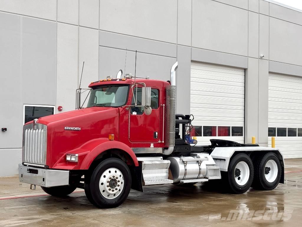 Kenworth T 800 牵引车