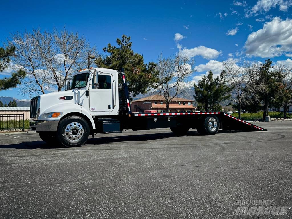Peterbilt 337 平板栏板货车