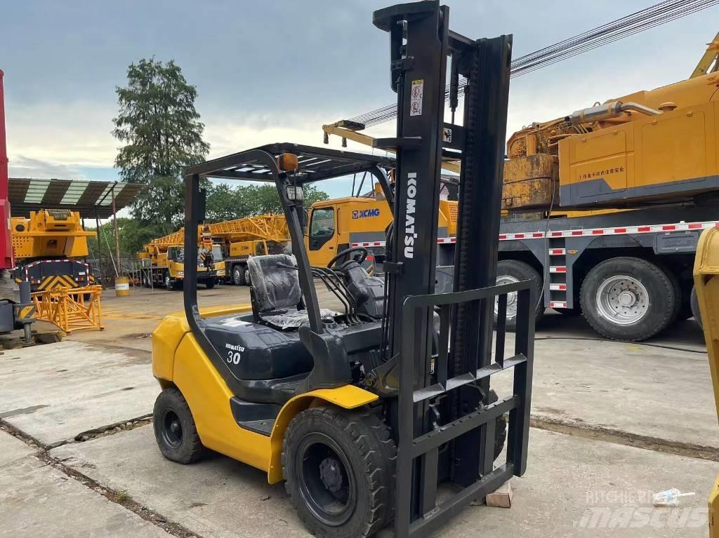 Komatsu FD 30 T-14 柴油叉车