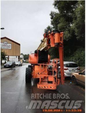 JLG 1250 AJP 曲臂高空工作平台