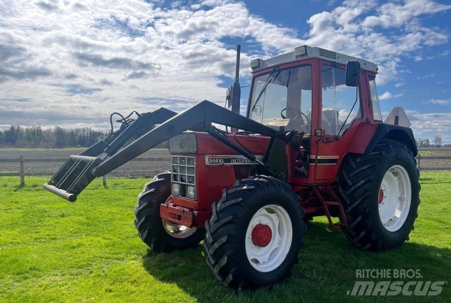 Case IH 844 XL 拖拉机/农用车