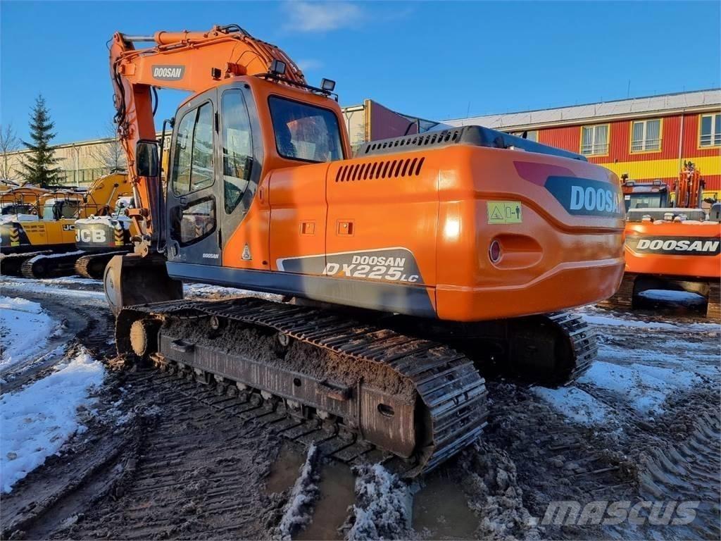 Doosan DX 225 LC 履带挖掘机