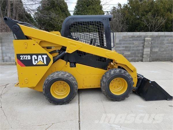 CAT 272 D 滑移装载机