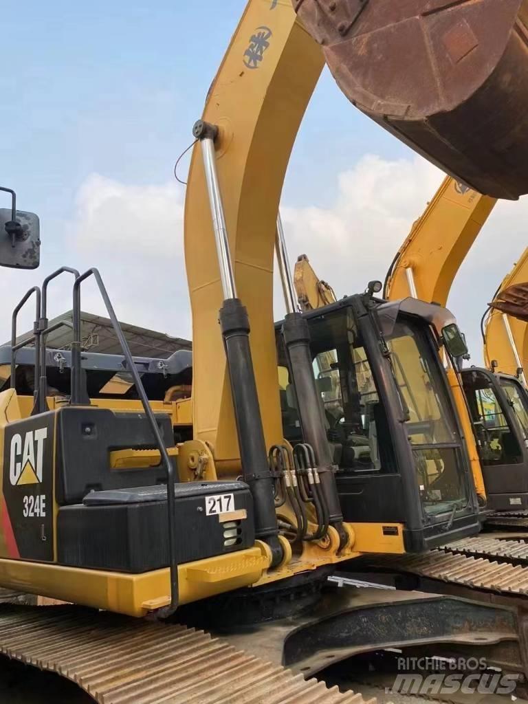 CAT 324 E 履带挖掘机