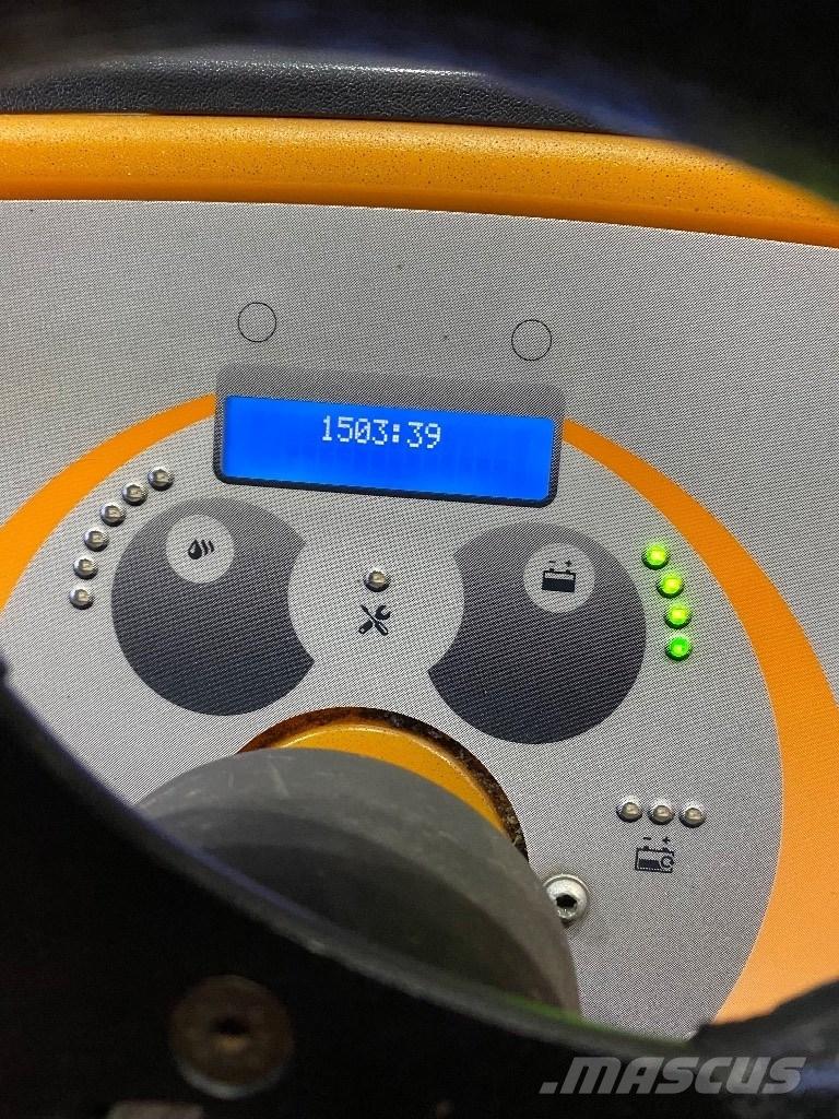 Taski 2100 洗涤器烘干机