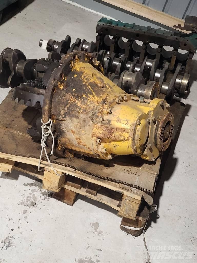 Volvo A40  11035729 传动装置