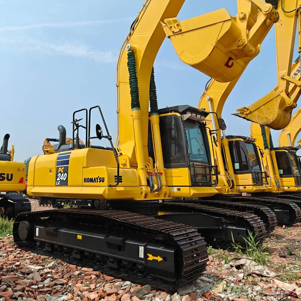 Komatsu 240 履带挖掘机