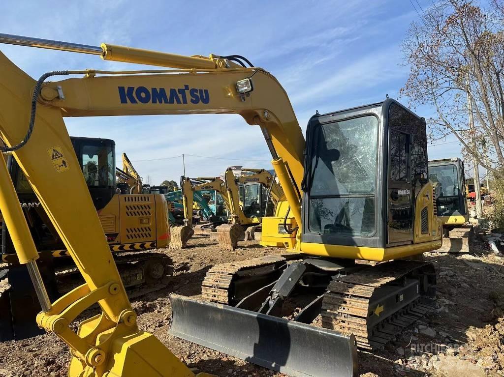 Komatsu PC 70 中型挖掘机
