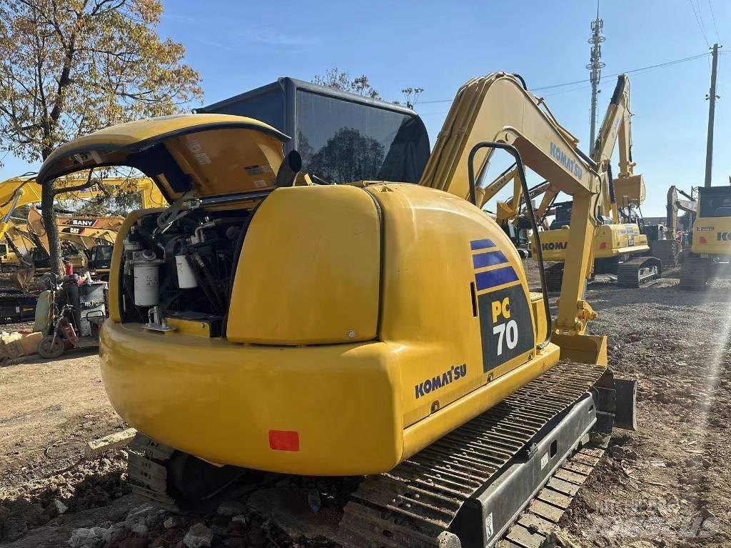 Komatsu PC 70 中型挖掘机