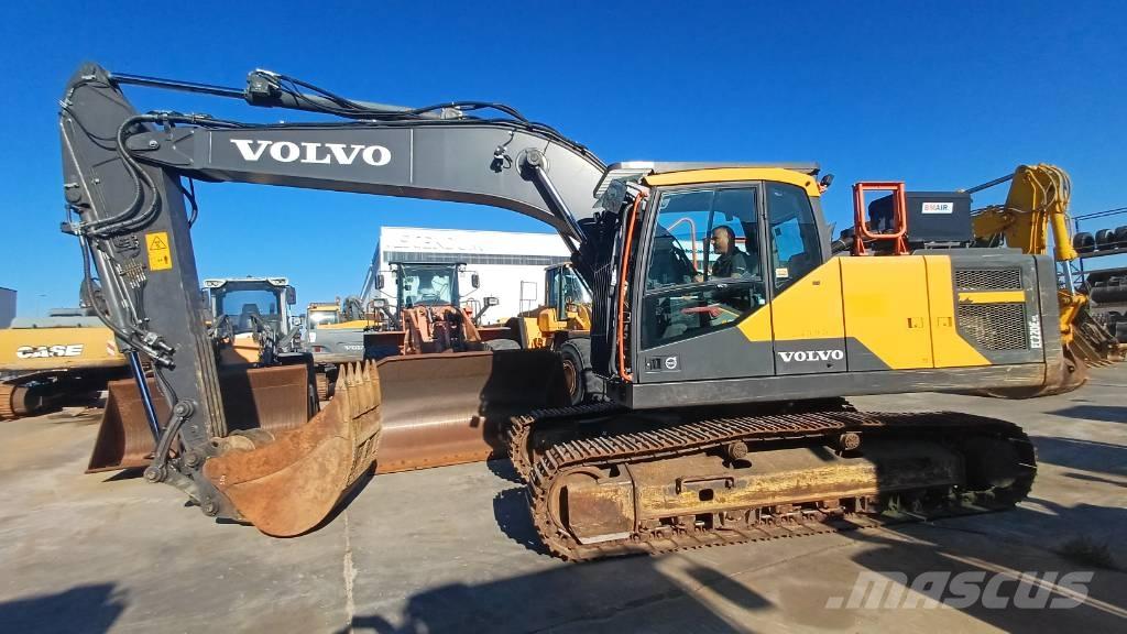 Volvo EC 220 E 履带挖掘机