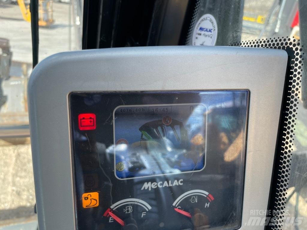 Mecalac 10 M CR 履带挖掘机