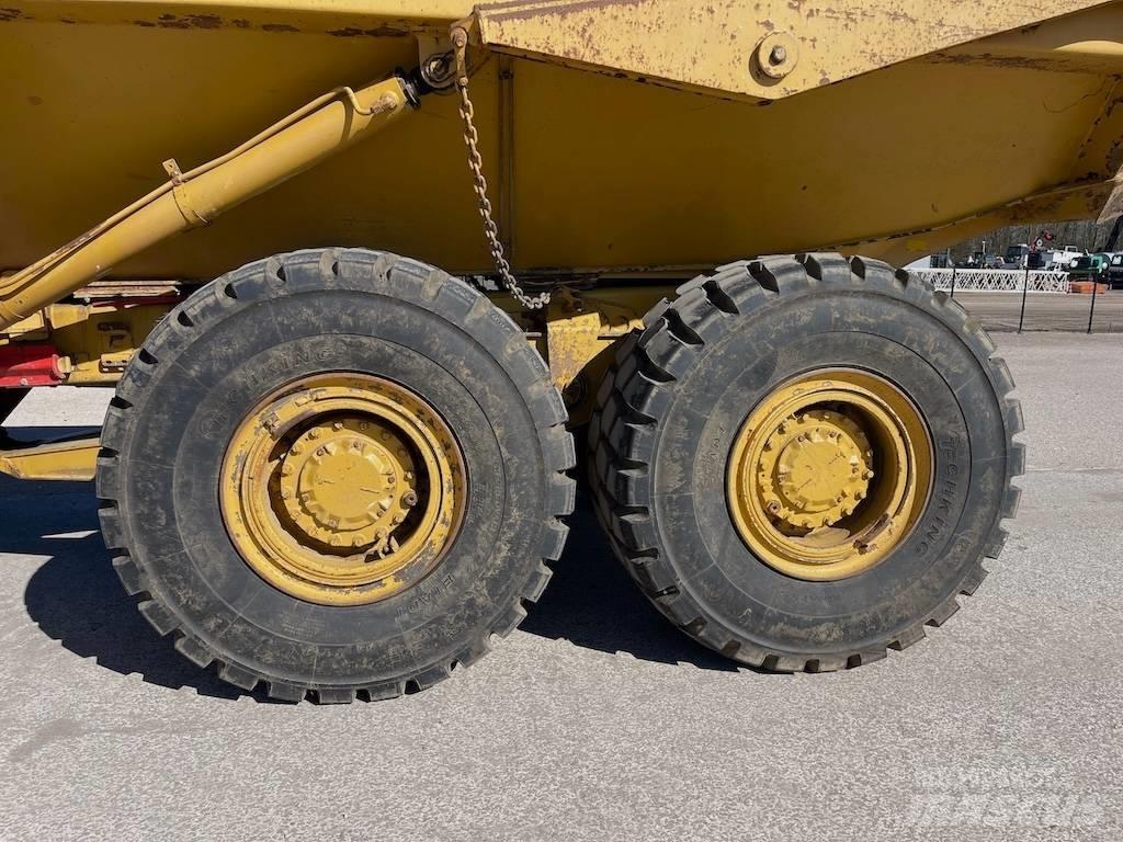 CAT 730 铰接式自卸车
