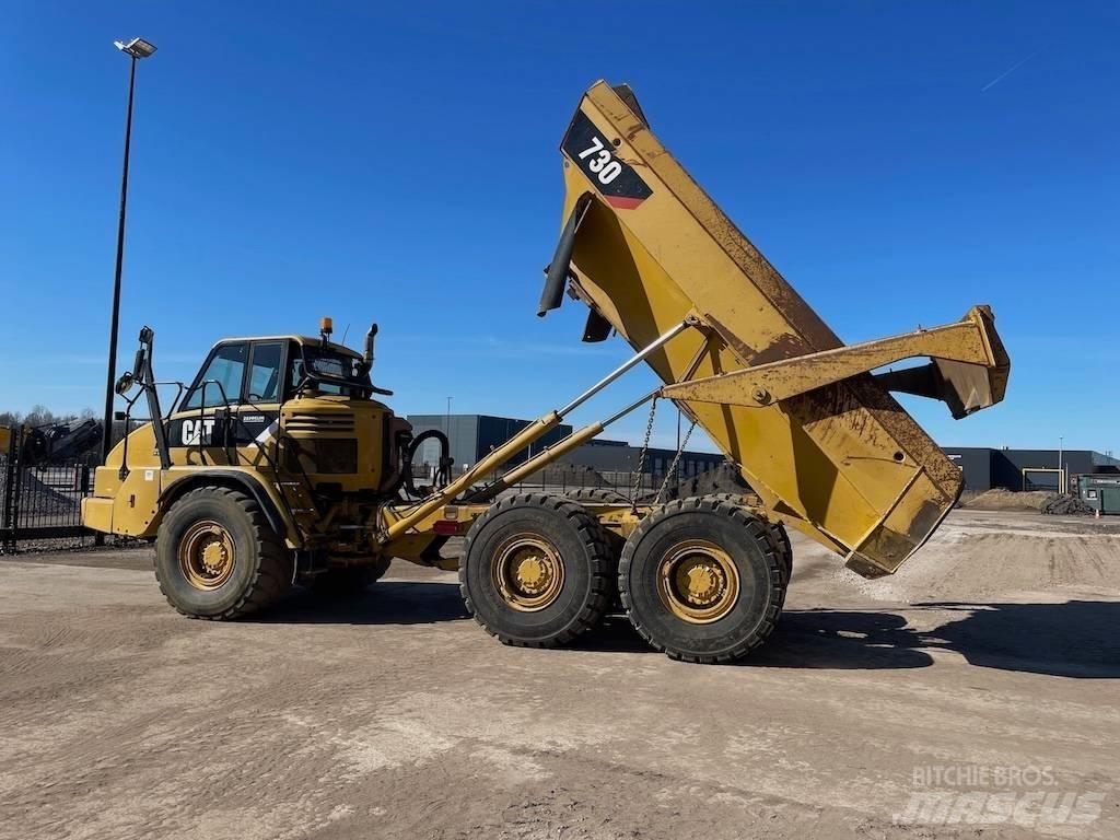CAT 730 铰接式自卸车
