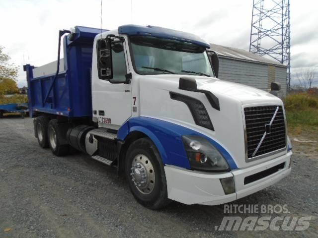 Volvo VNL 自卸式货车