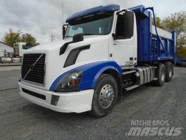 Volvo VNL 自卸式货车