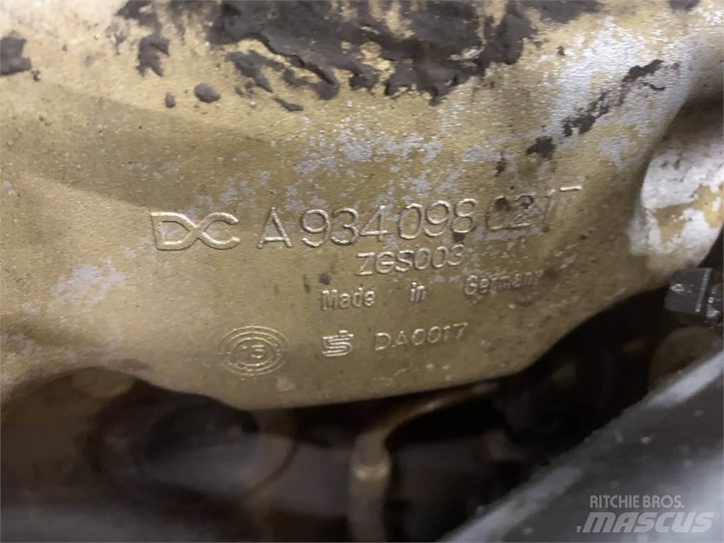 Mercedes-Benz 934 发动机