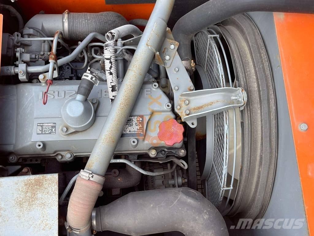 Hitachi ZX 240 履带挖掘机