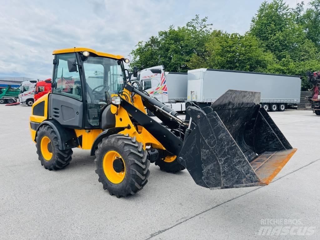 JCB 406 轮式装载机