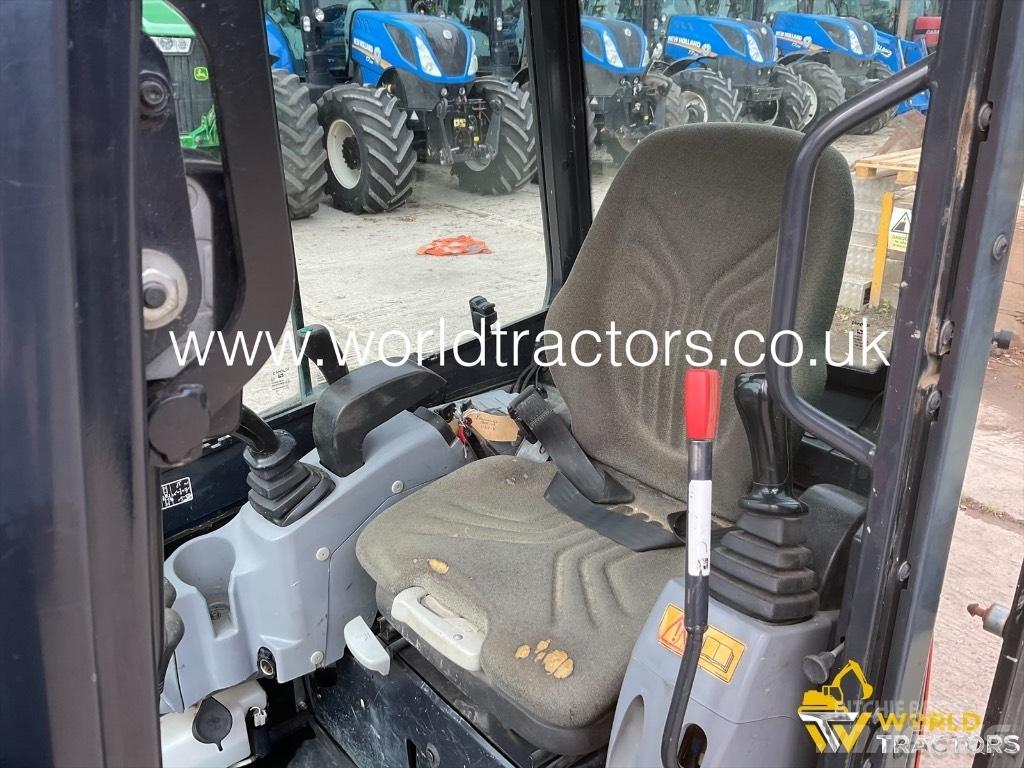 Kubota U 27-4 小型挖掘机