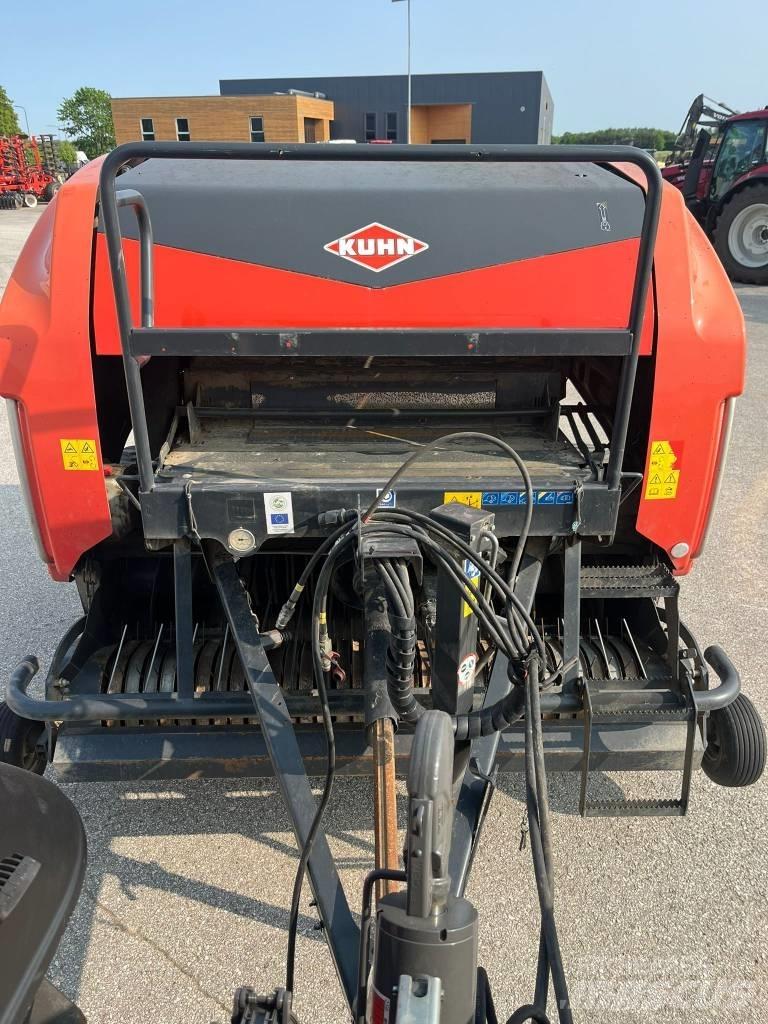 Kuhn FB 3135 圆捆打捆机