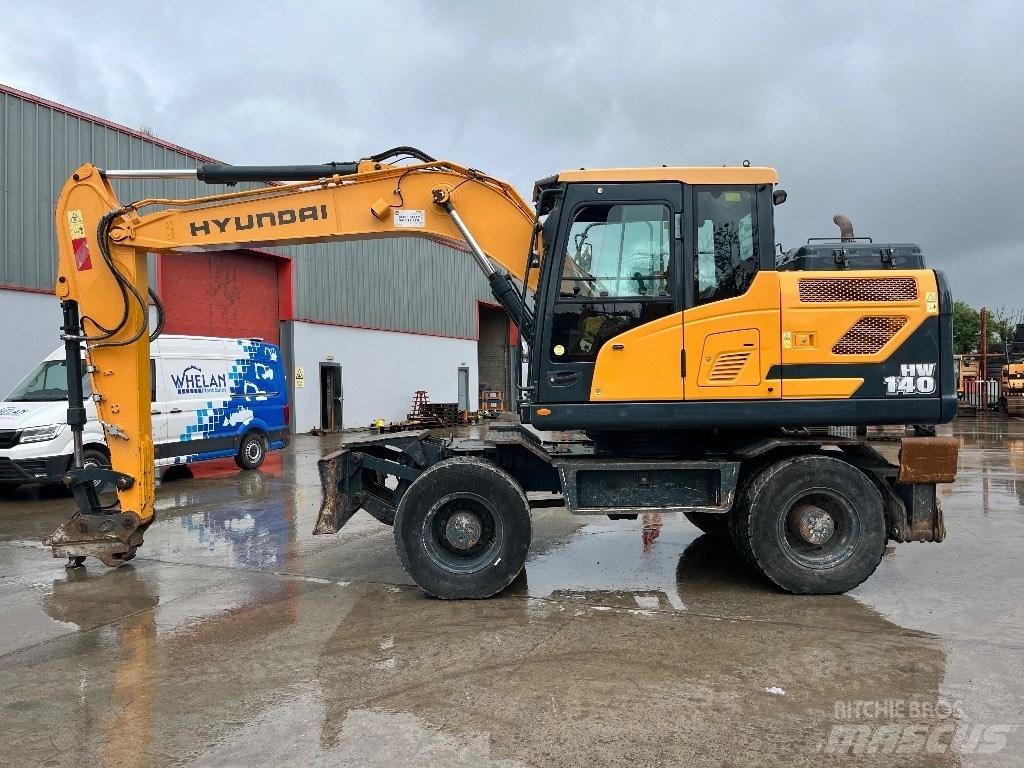 Hyundai HW140 轮式挖掘机