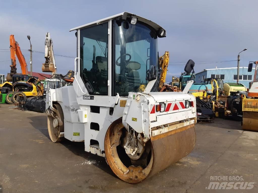 CAT CB 434 D 双轮压路机