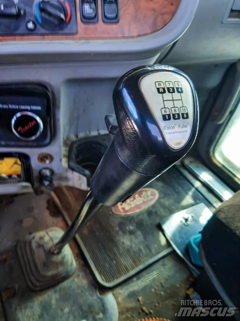 Peterbilt 388 牵引车