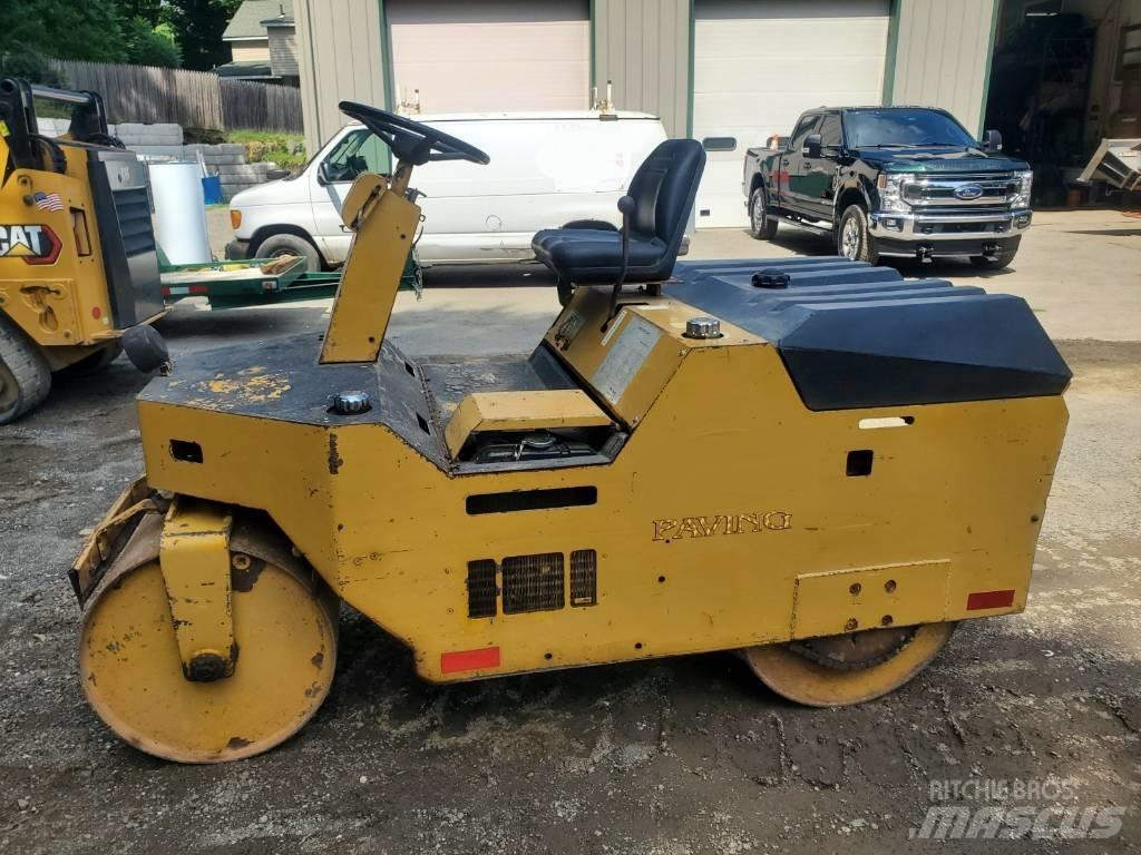 Beuthling B200 双轮压路机
