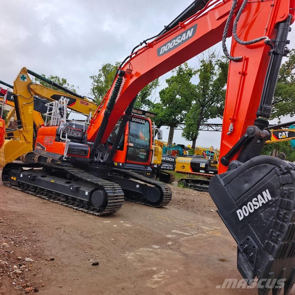 Doosan DX 300LC-9C 履带挖掘机