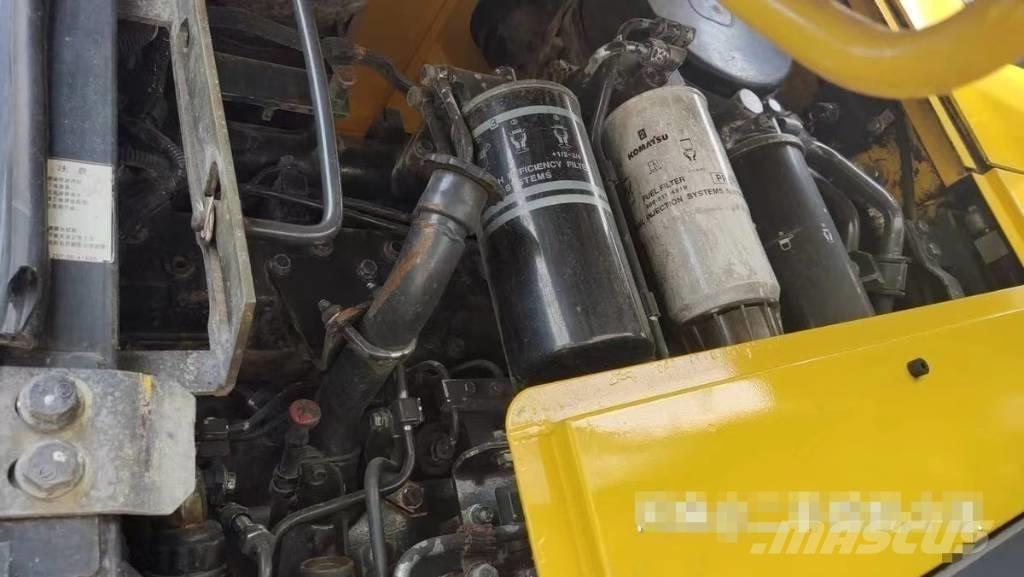 Komatsu WA 470 轮式装载机