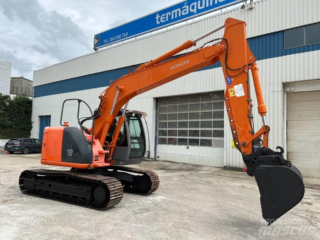 Hitachi ZX 135 US 履带挖掘机
