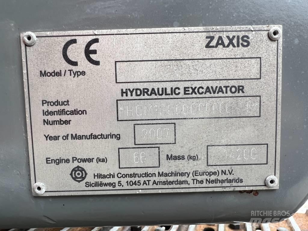 Hitachi ZX 135 US 履带挖掘机