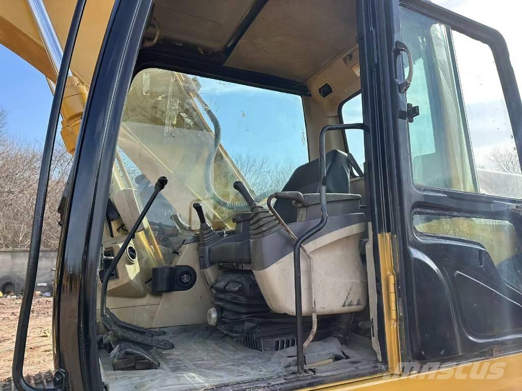 CAT 320 C L 履带挖掘机