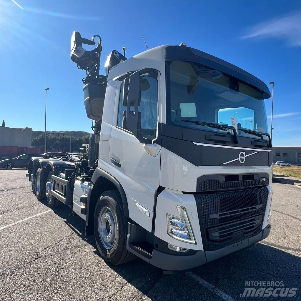 Volvo FM 起重车