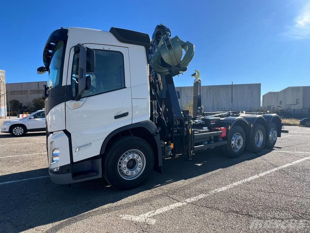 Volvo FM 起重车