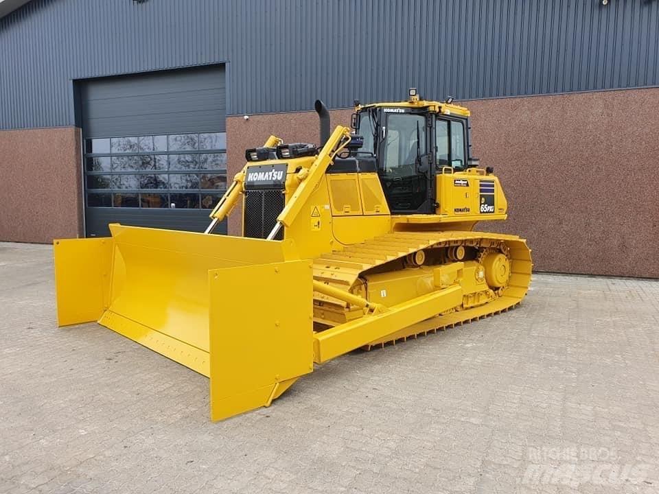 Komatsu D 65 PX-17 履带式推土机