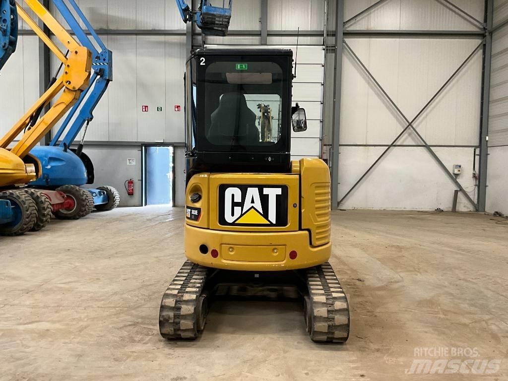 CAT 303 E CR 小型挖掘机