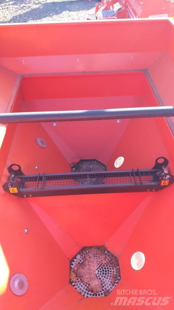 Maschio Zeno 24 矿物肥料撒播机