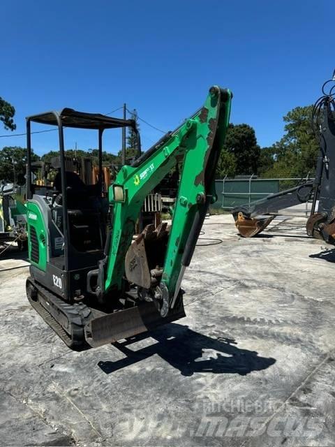 Bobcat E20 小型挖掘机