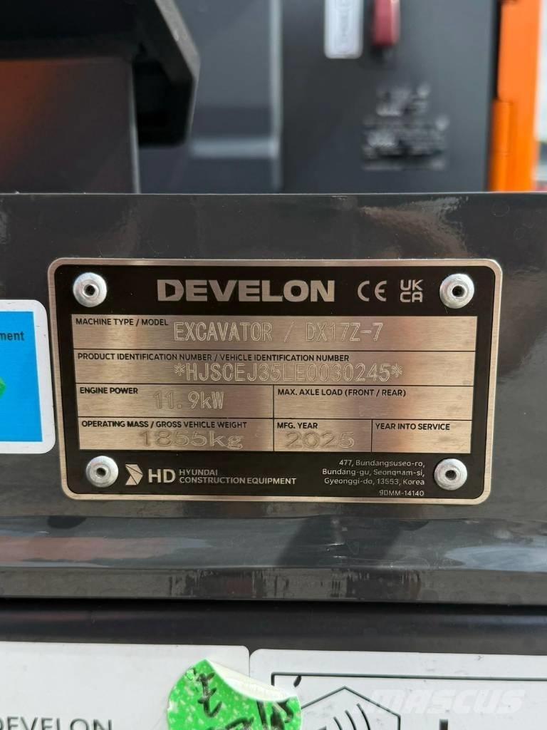 Develon DX 17 Z-7 小型挖掘机