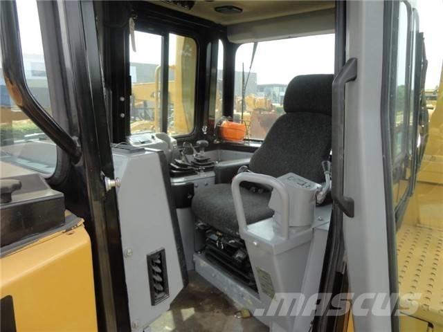 CAT D 8 R 履带式推土机