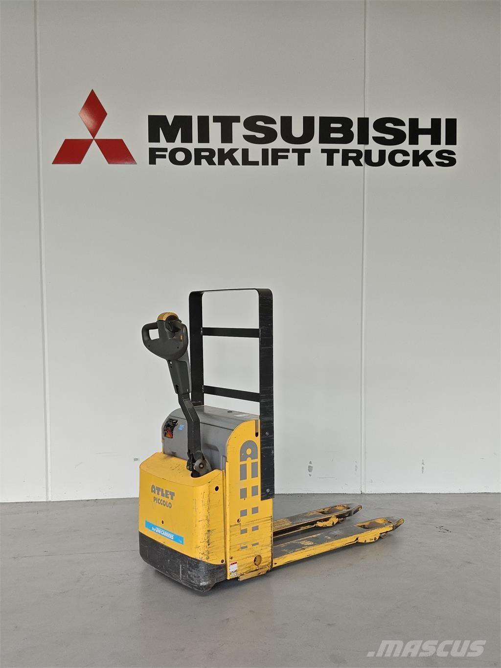 Atlet PLL180 手推堆垛车